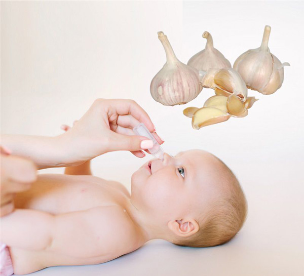 chữa sổ mũi ở trẻ sơ sinh bằng tỏi
