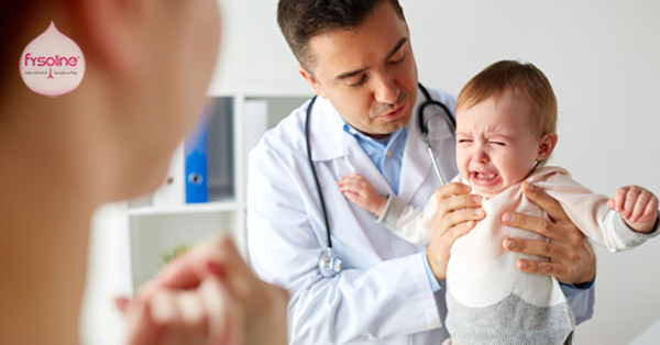 Đi khám bác sĩ khi trẻ bị viêm mũi